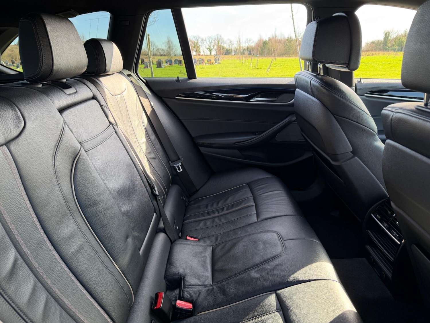 Used BMW 5 Series 2017 for sale - 77550420: Photo 38