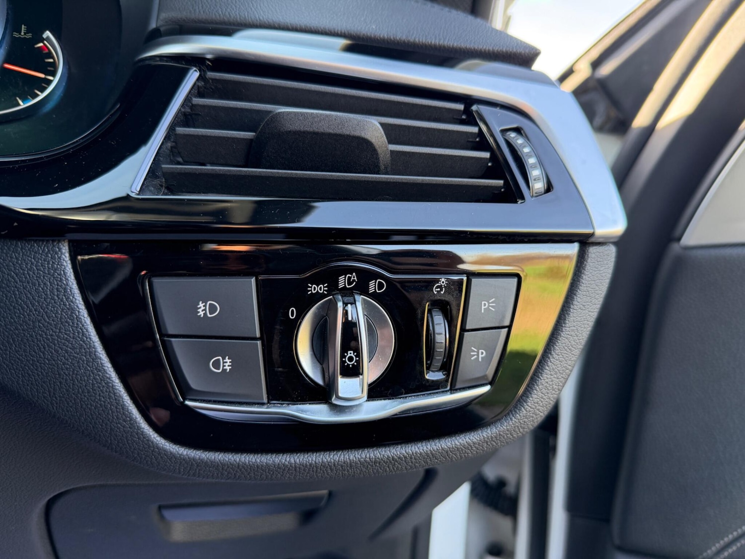 Used BMW 5 Series 2017 for sale - 77550420: Photo 61