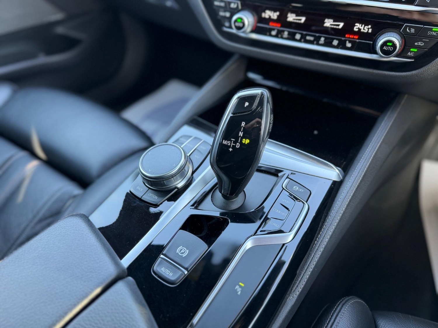 Used BMW 5 Series 2017 for sale - 77550420: Photo 67