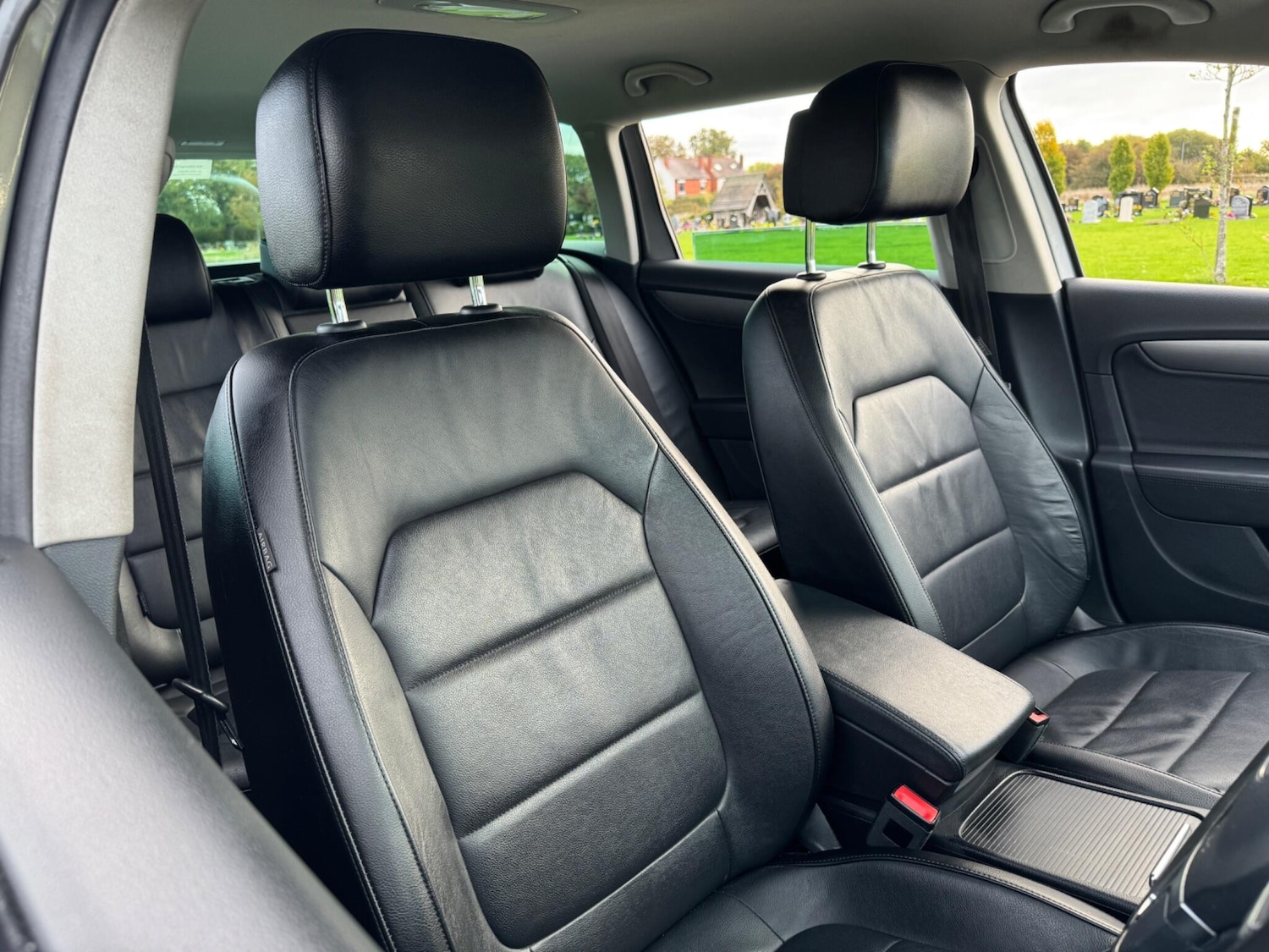 Used Volkswagen Passat 2014 for sale - 76259450: Photo 25