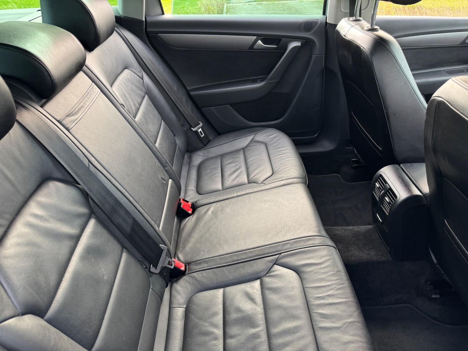 Used Volkswagen Passat 2014 for sale - 76259450: Photo 32