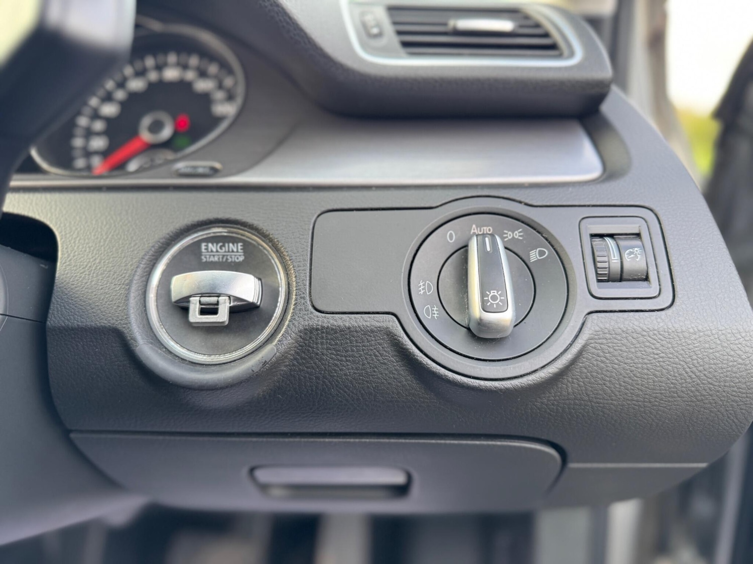 Used Volkswagen Passat 2014 for sale - 76259450: Photo 59