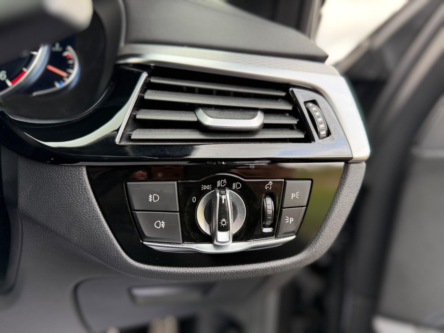 Used BMW 5 Series for sale - 77267928: Photo 53