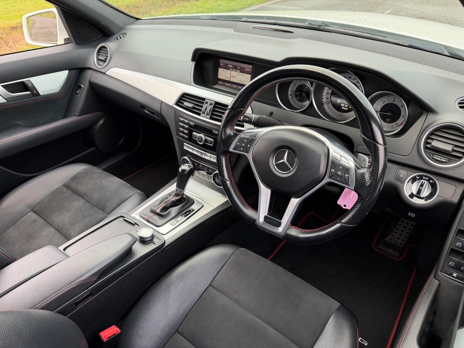 Used Mercedes-Benz C Class 2013 for sale - 77237518: Photo 2
