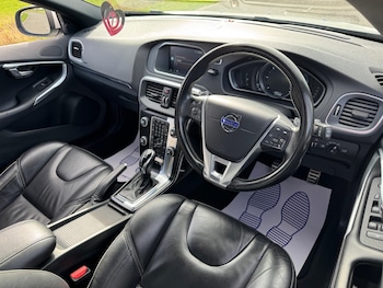 Used Volvo V40 2016 for sale - 77101770: Photo