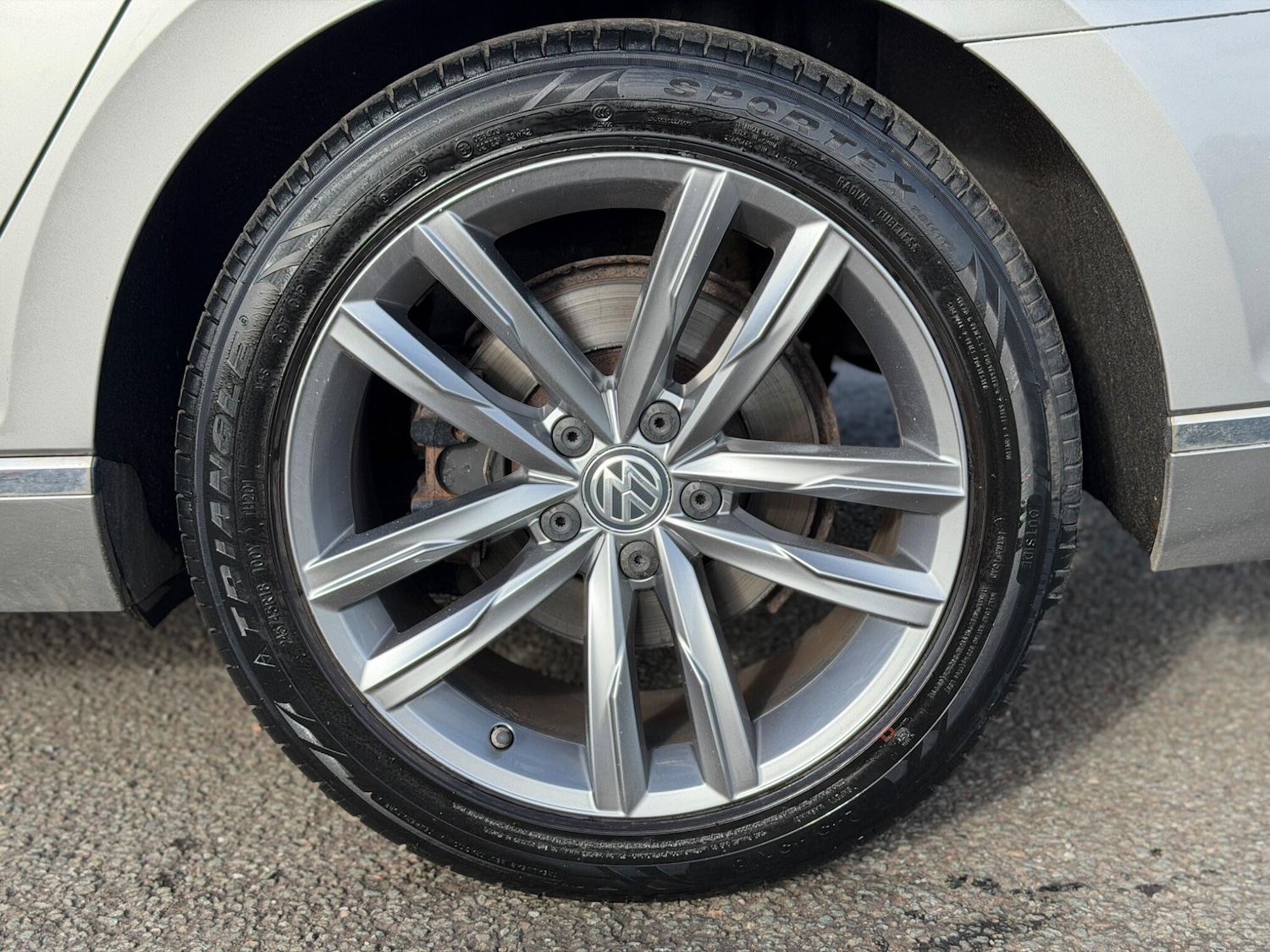 Used Volkswagen Passat for sale - 77646493: Photo 25