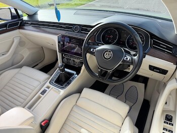 Used Volkswagen Passat 2015 for sale - 77646493: Photo