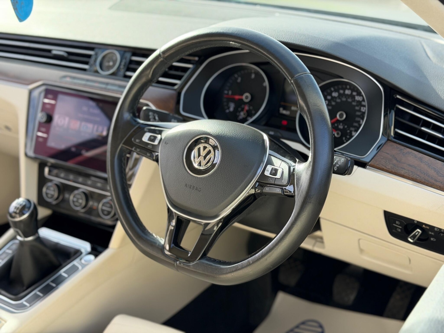 Used Volkswagen Passat for sale - 77646493: Photo 32