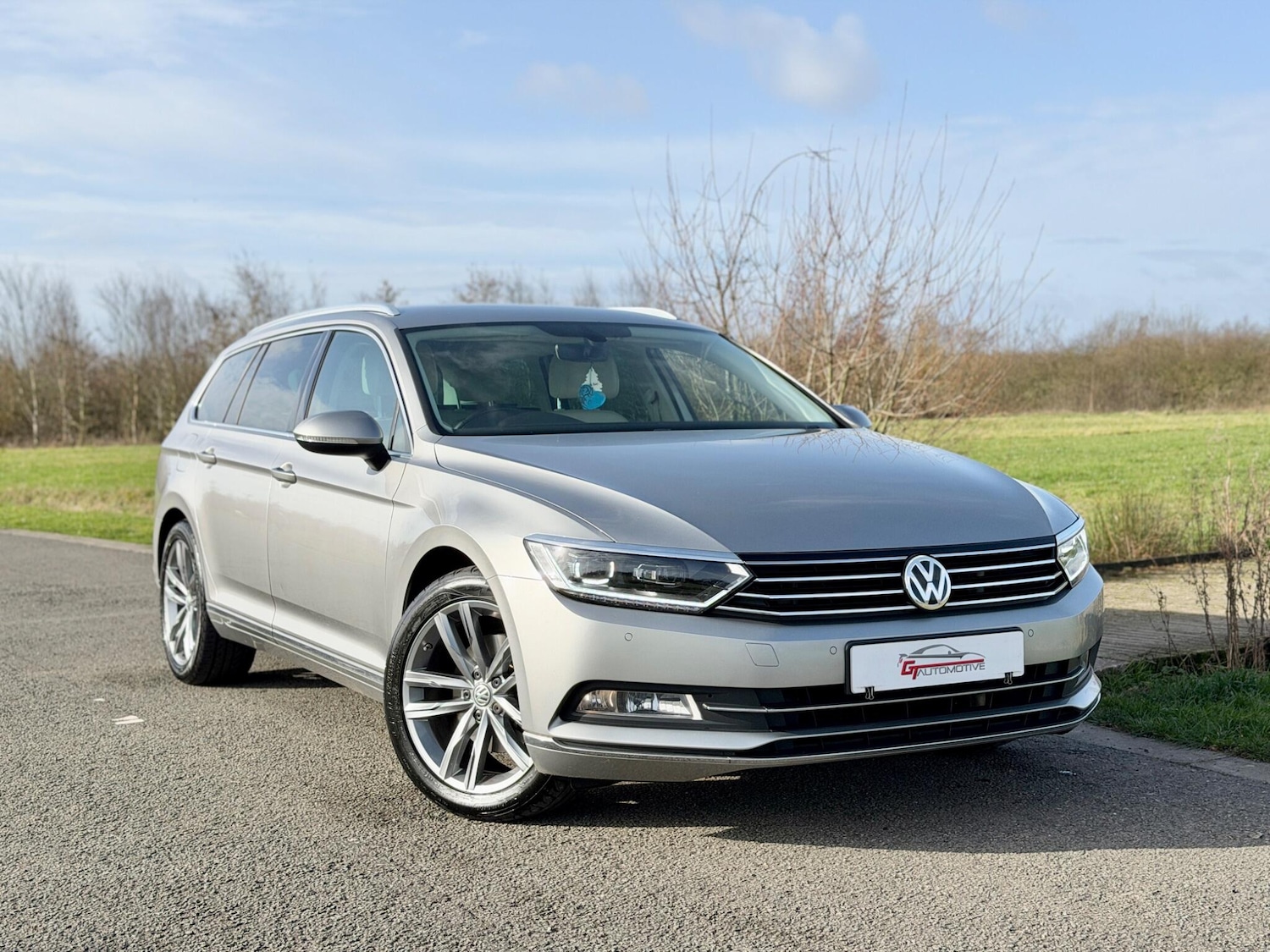 Used Volkswagen Passat for sale - 77646493: Photo 4