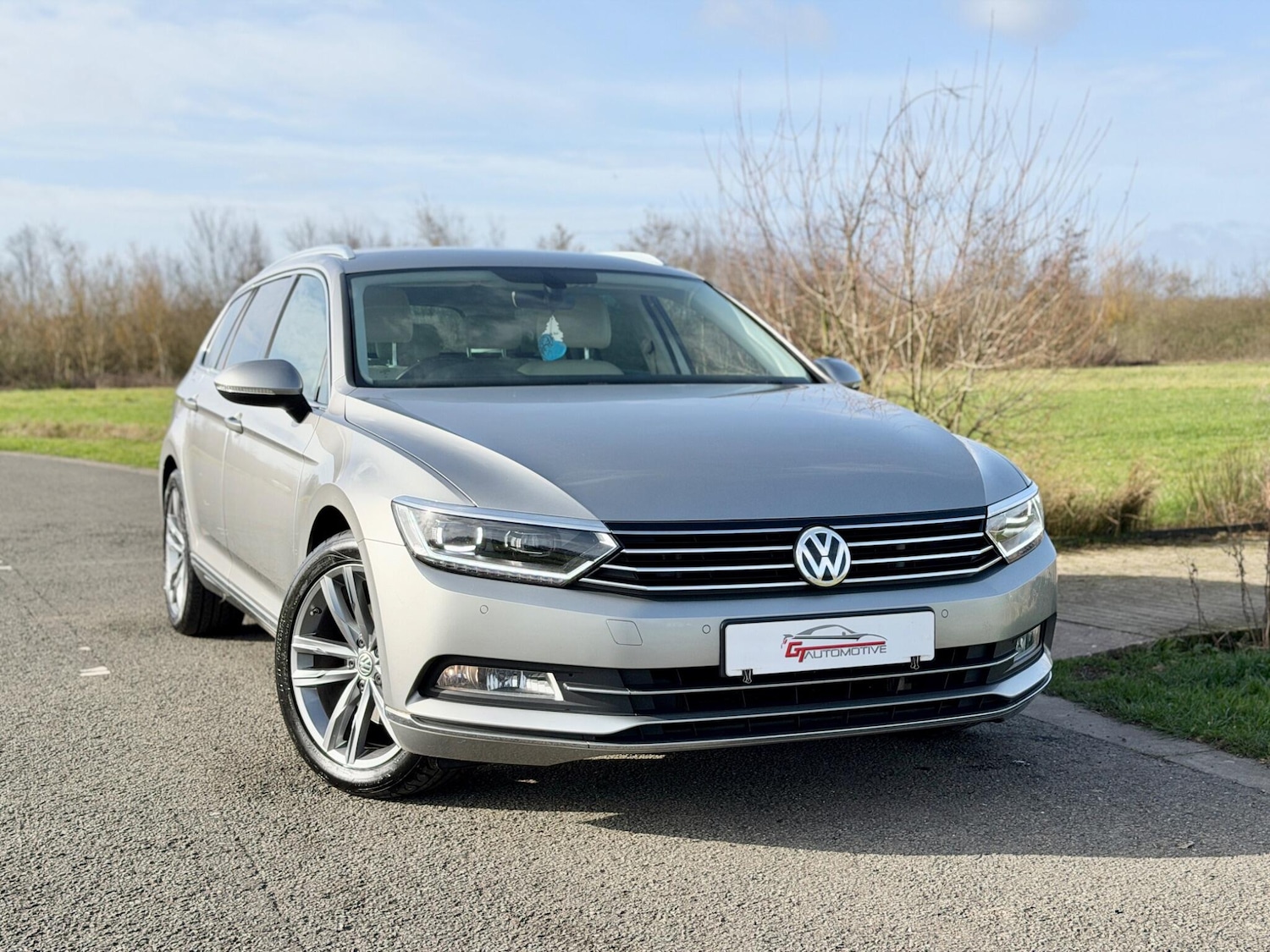 Used Volkswagen Passat for sale - 77646493: Photo 5
