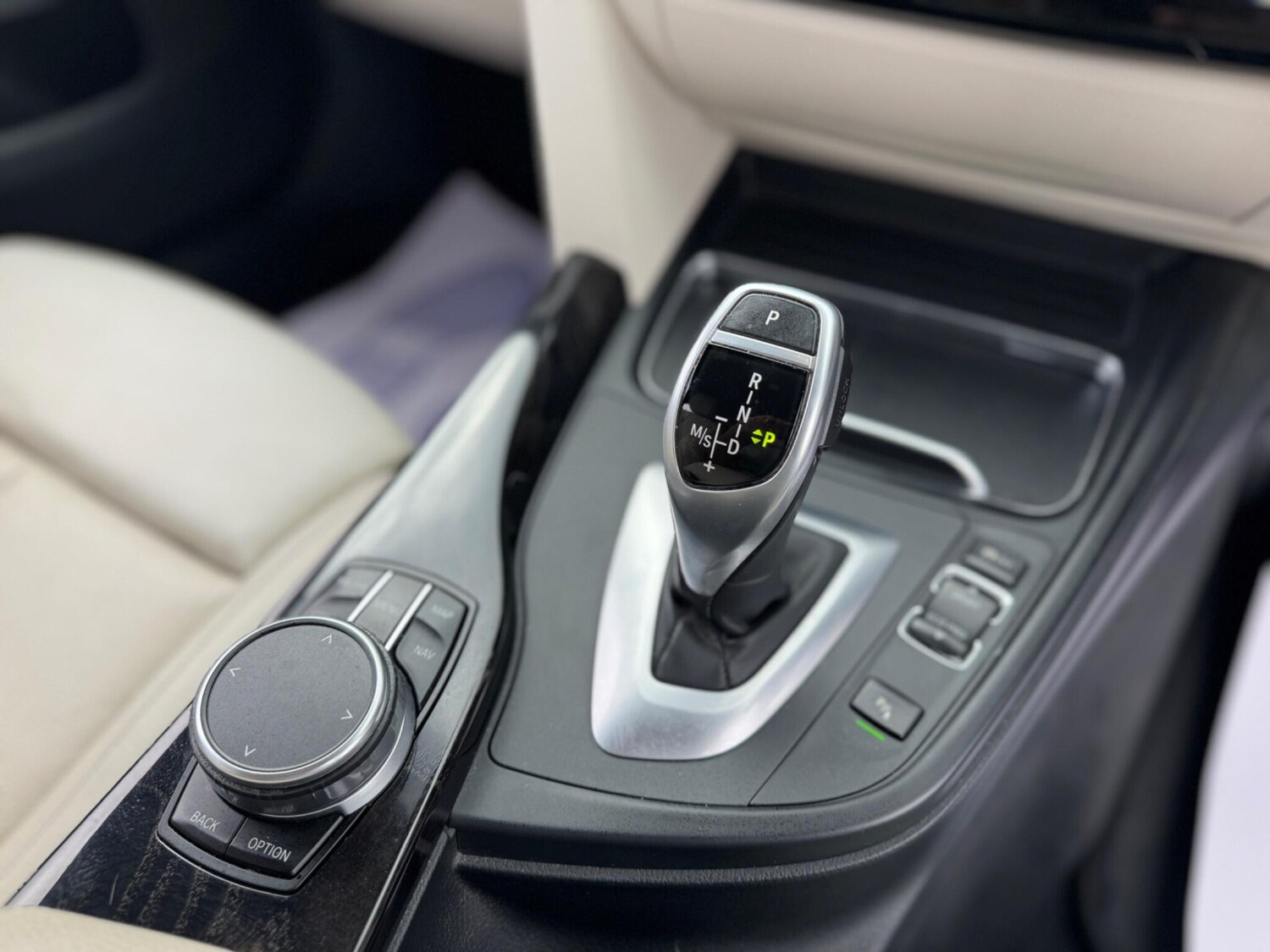 Used BMW 4 Series 2017 for sale - 77510673: Photo 54