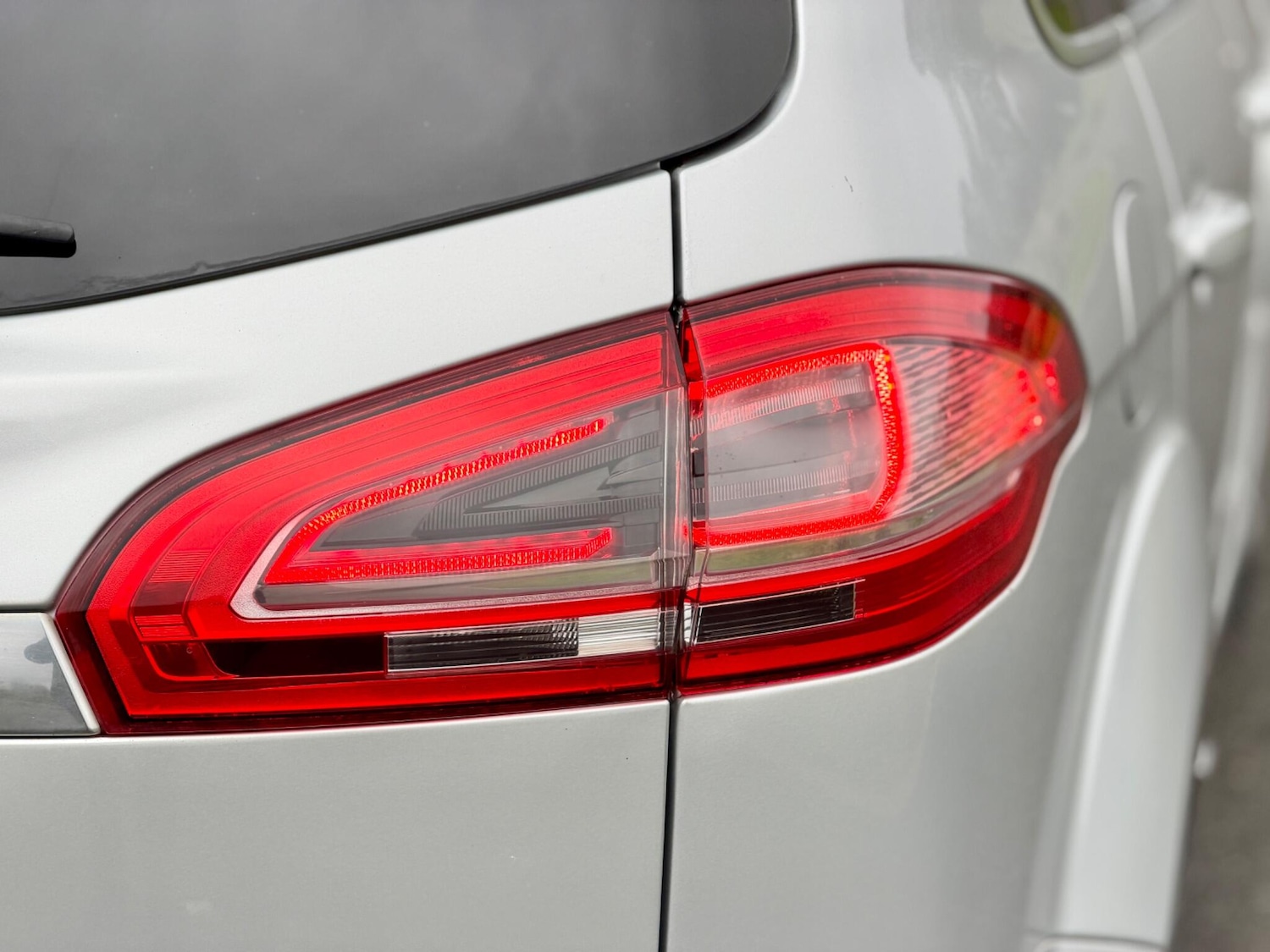 Used Ford S-Max 2014 for sale - 77320771: Photo 96