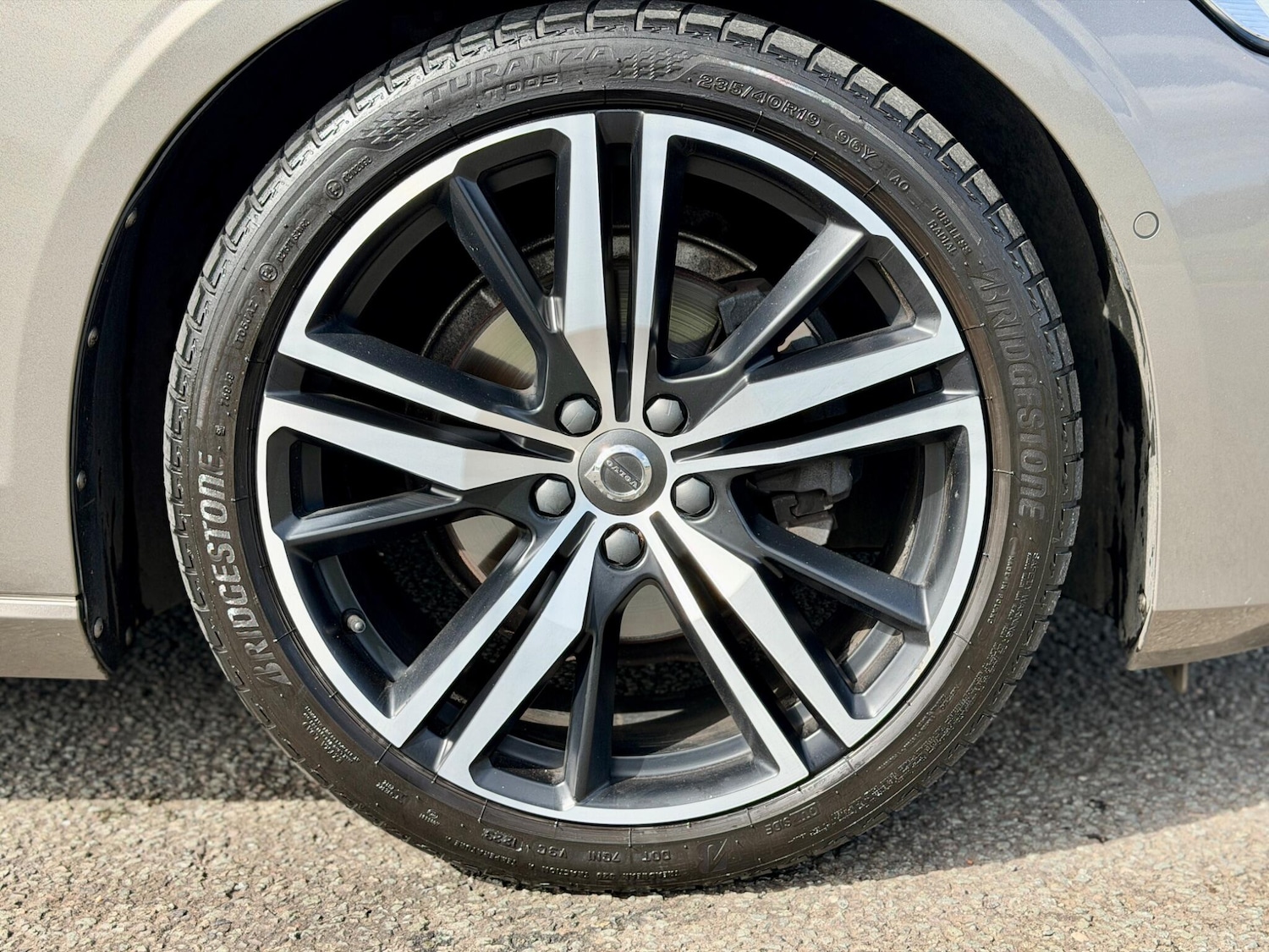 Used Volvo V60 2019 for sale - 78034826: Photo 23