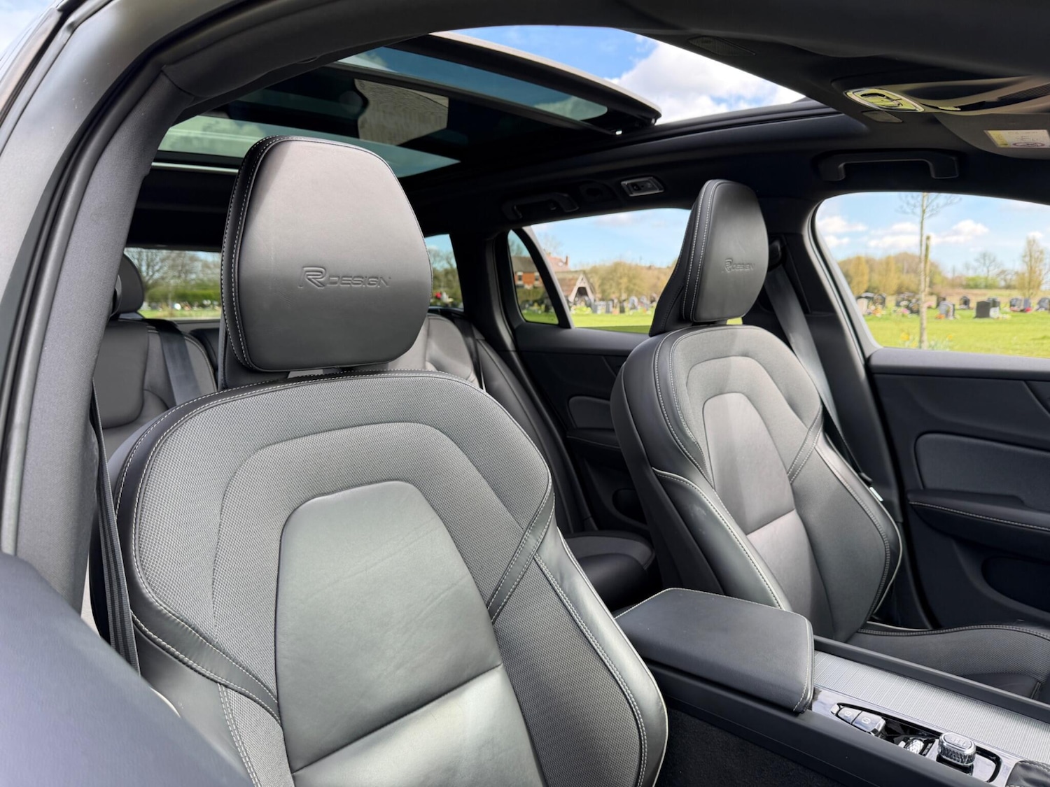 Used Volvo V60 2019 for sale - 78034826: Photo 31