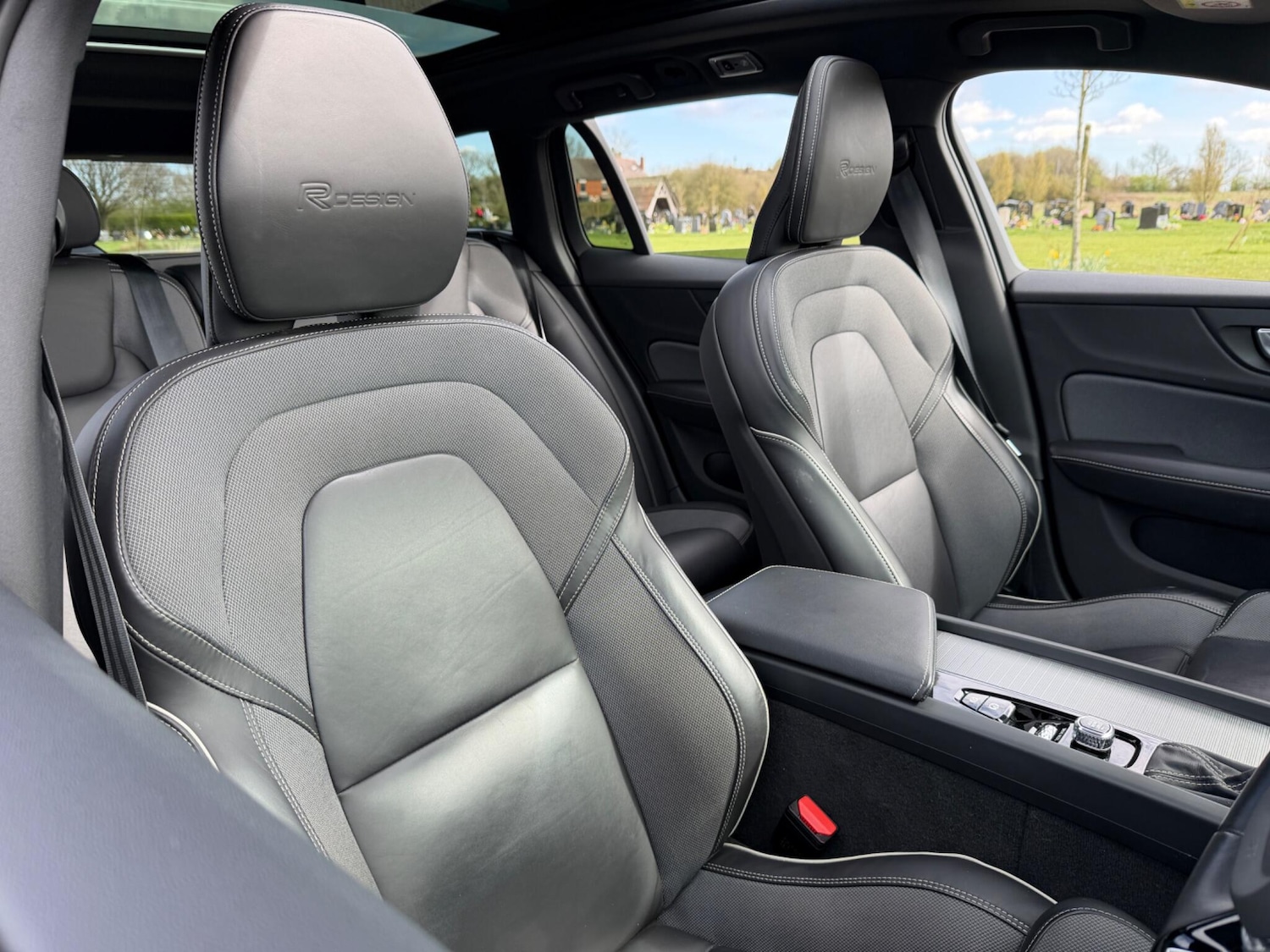 Used Volvo V60 2019 for sale - 78034826: Photo 32