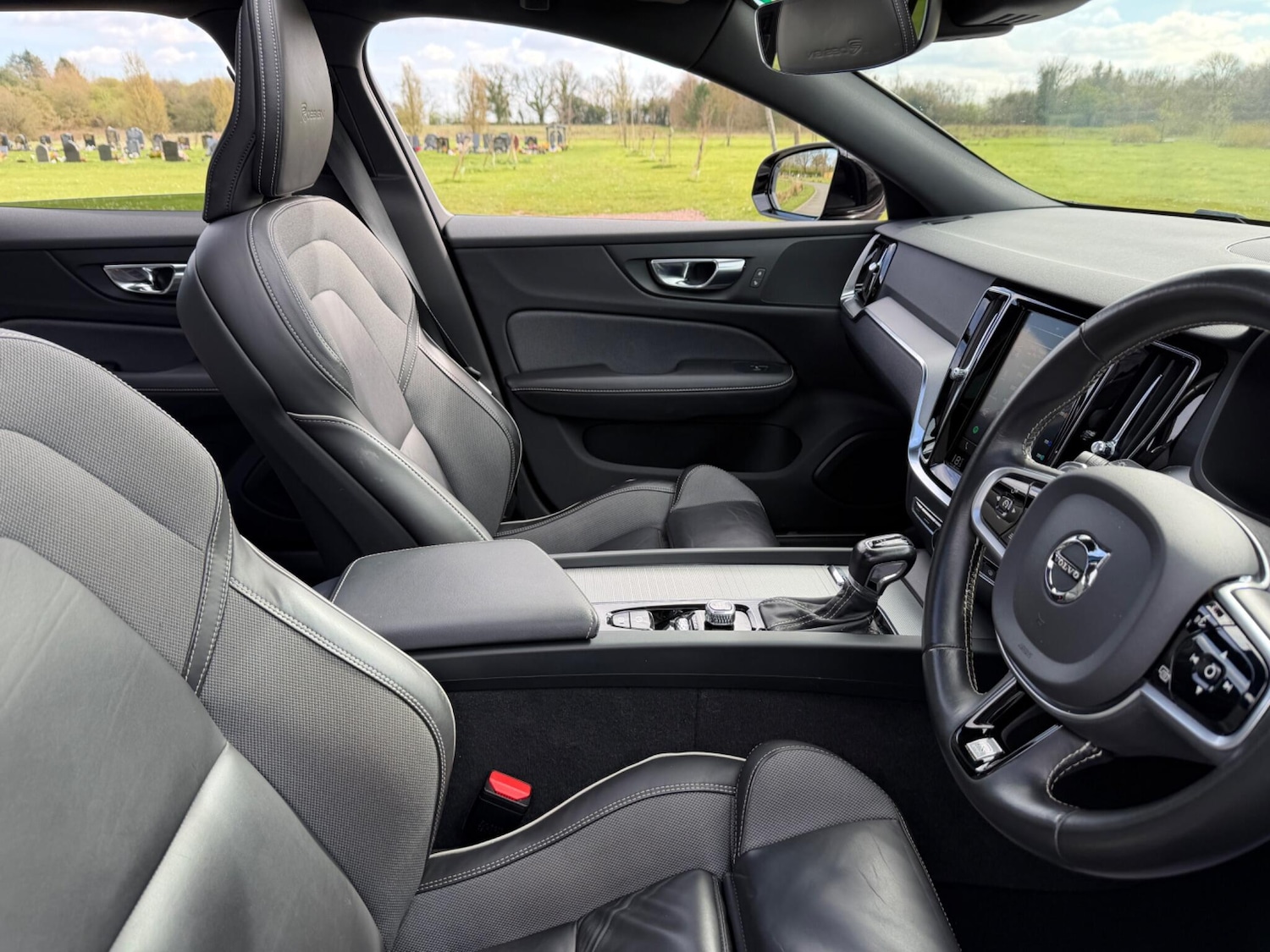 Used Volvo V60 2019 for sale - 78034826: Photo 33