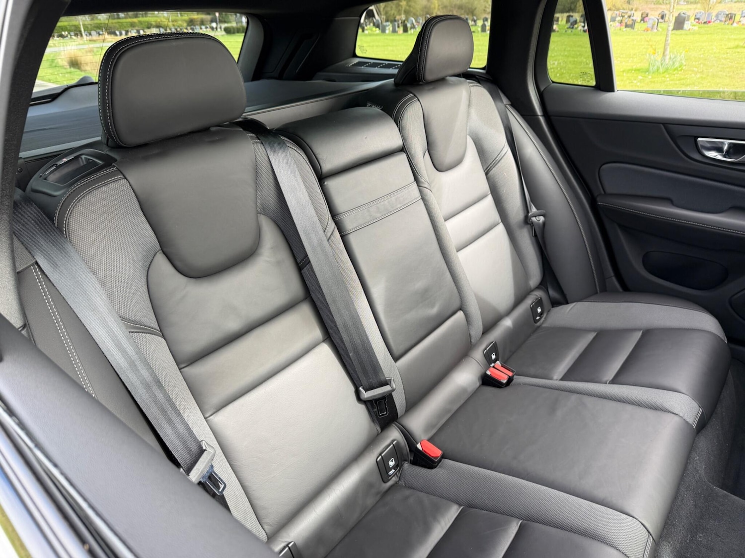 Used Volvo V60 2019 for sale - 78034826: Photo 40