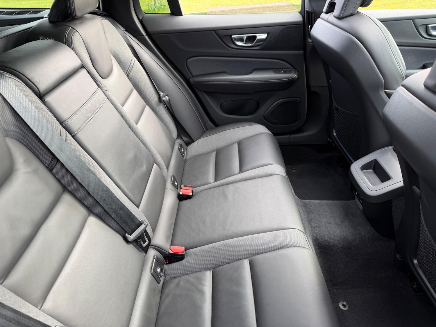 Used Volvo V60 2019 for sale - 78034826: Photo 41