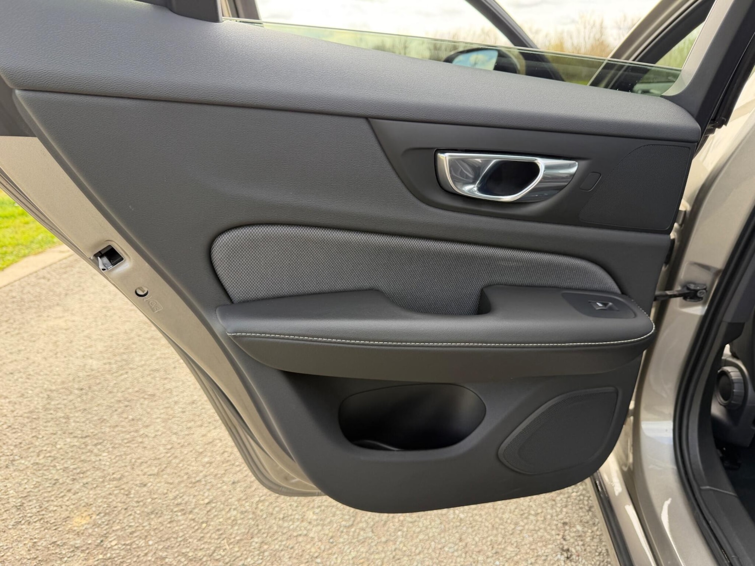 Used Volvo V60 2019 for sale - 78034826: Photo 47