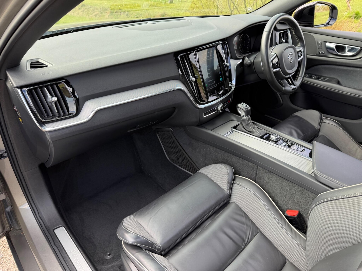 Used Volvo V60 2019 for sale - 78034826: Photo 53