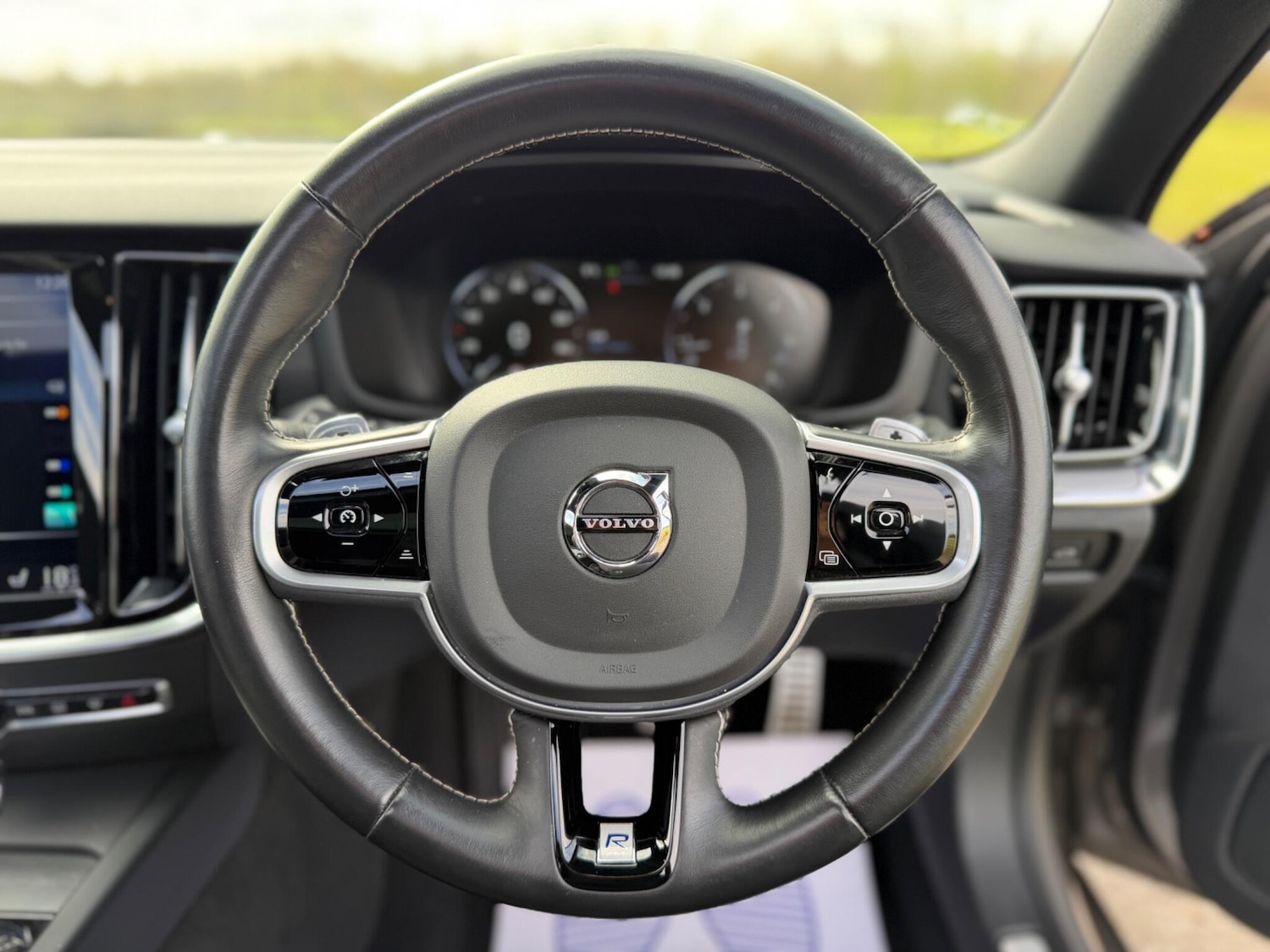 Used Volvo V60 2019 for sale - 78034826: Photo 60