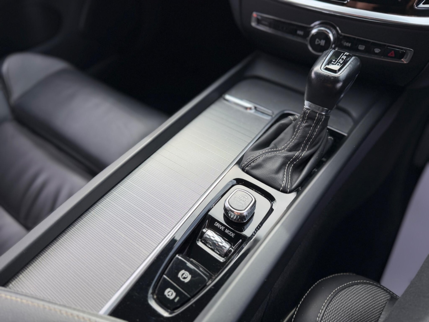 Used Volvo V60 2019 for sale - 78034826: Photo 64