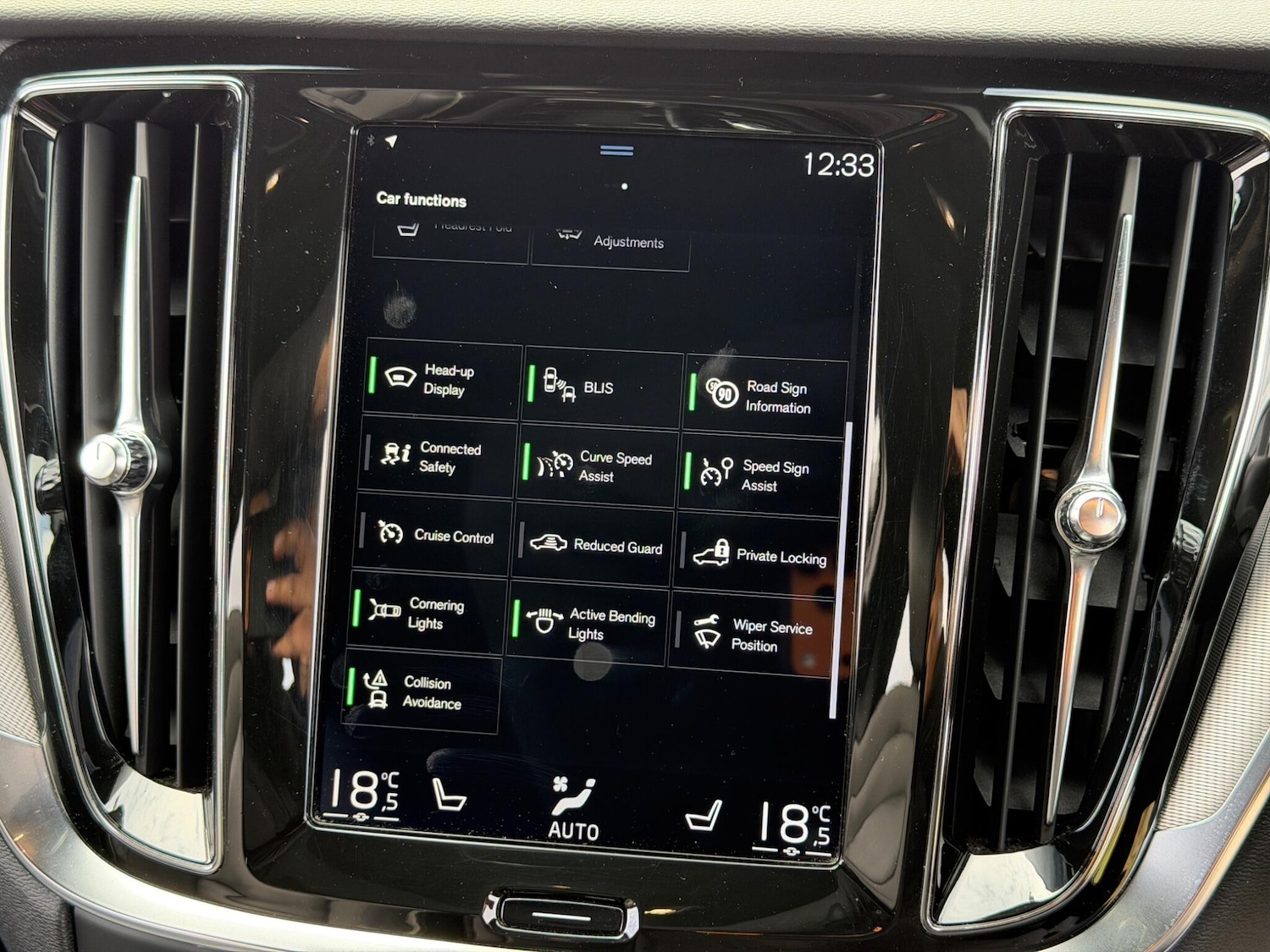 Used Volvo V60 2019 for sale - 78034826: Photo 80