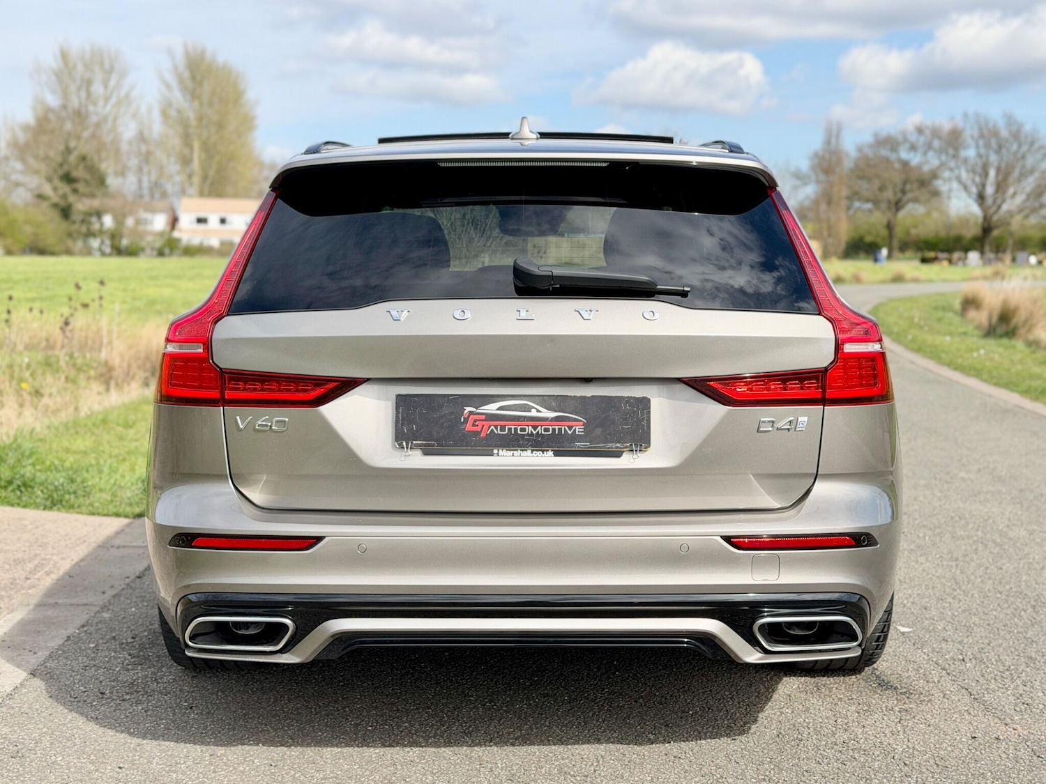 Used Volvo V60 2019 for sale - 78034826: Photo 9