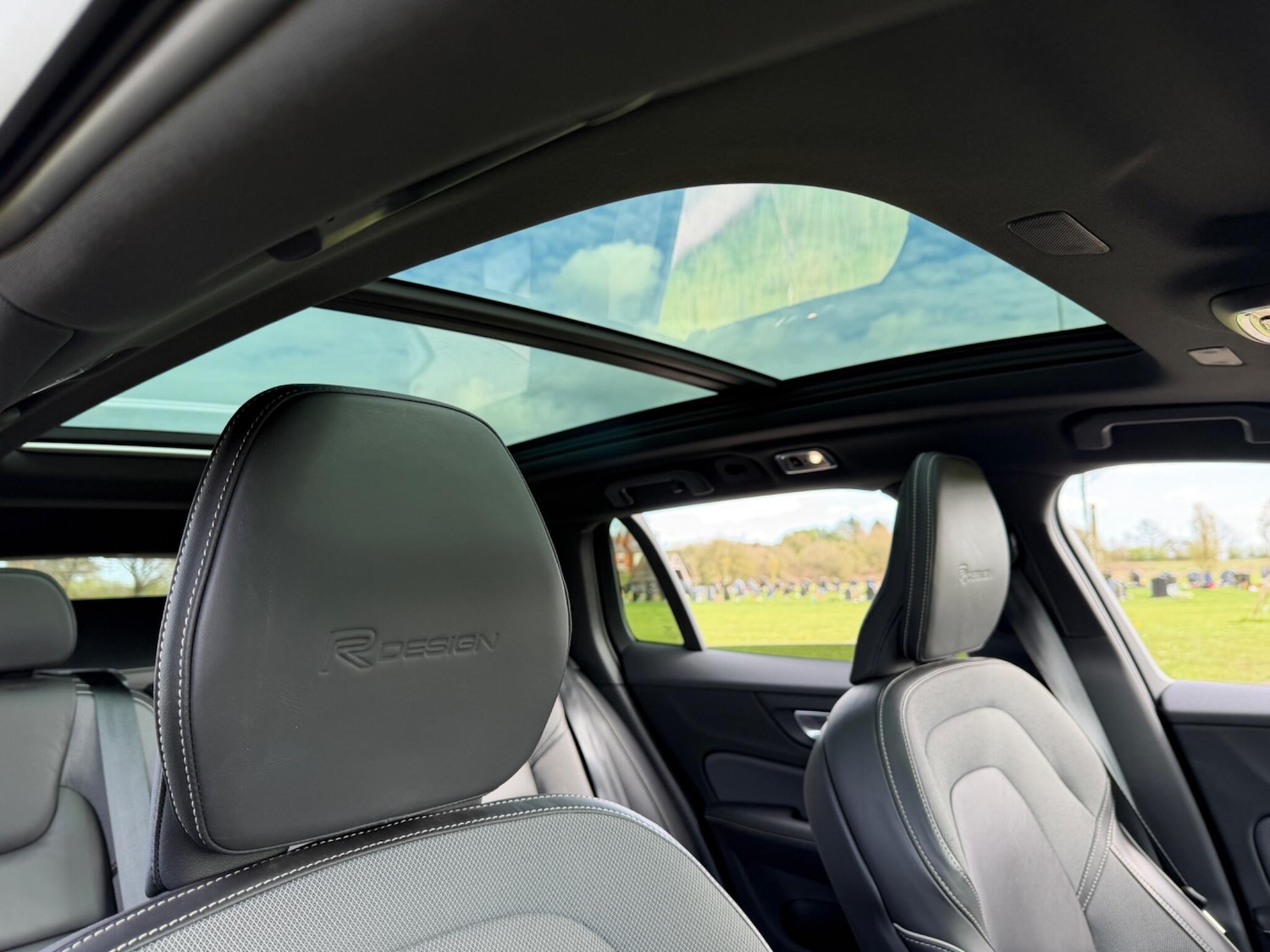 Used Volvo V60 2019 for sale - 78034826: Photo 92