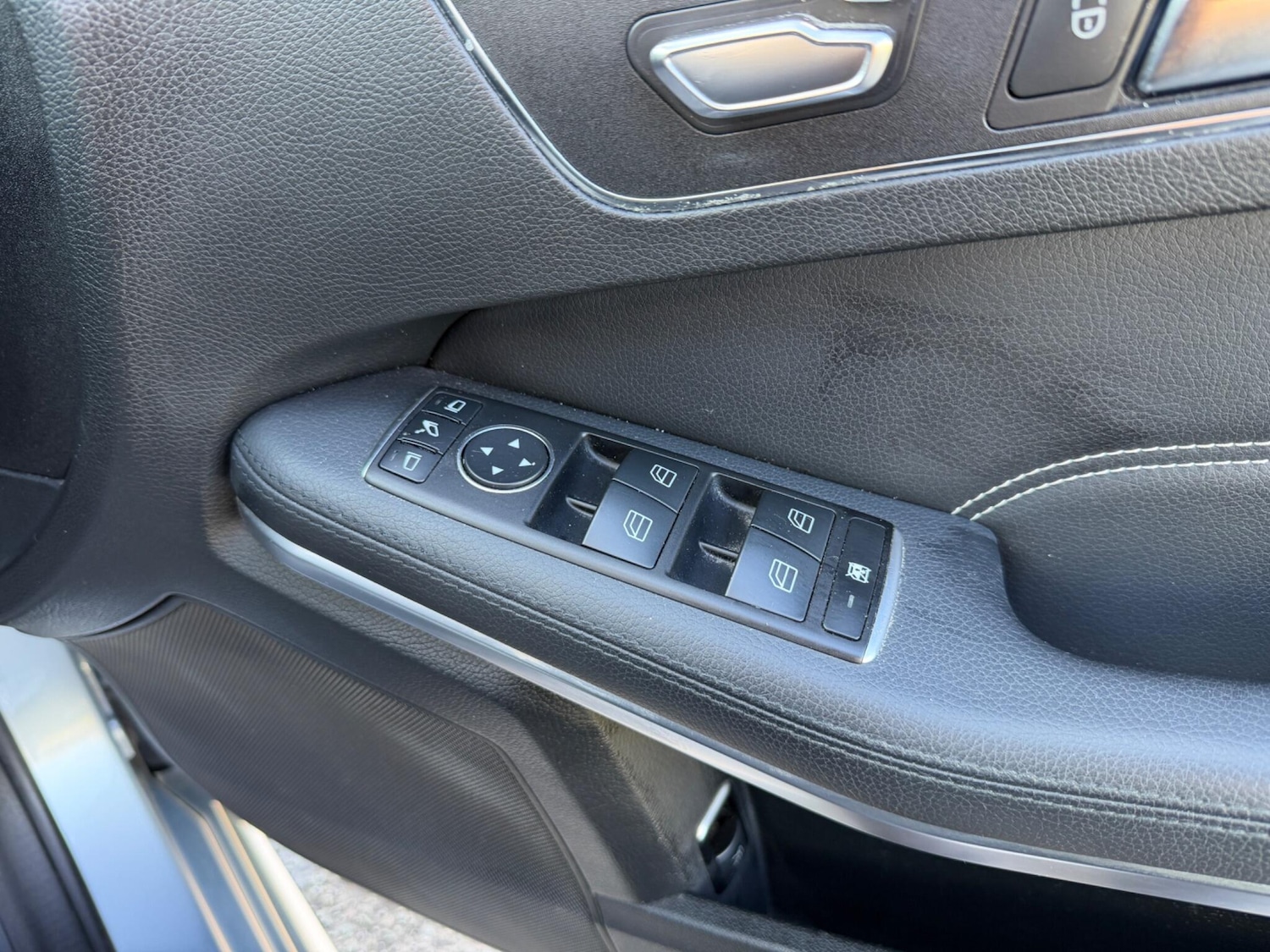 Used Mercedes-Benz E Class for sale - 77754141: Photo 60