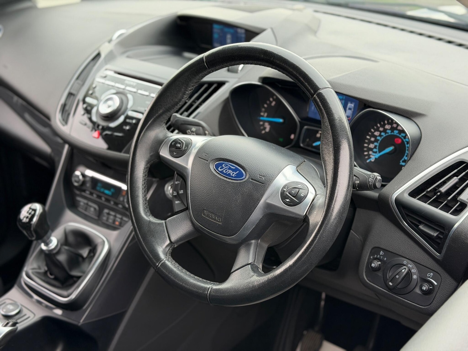 Used Ford Kuga 2015 for sale - 77737457: Photo 29