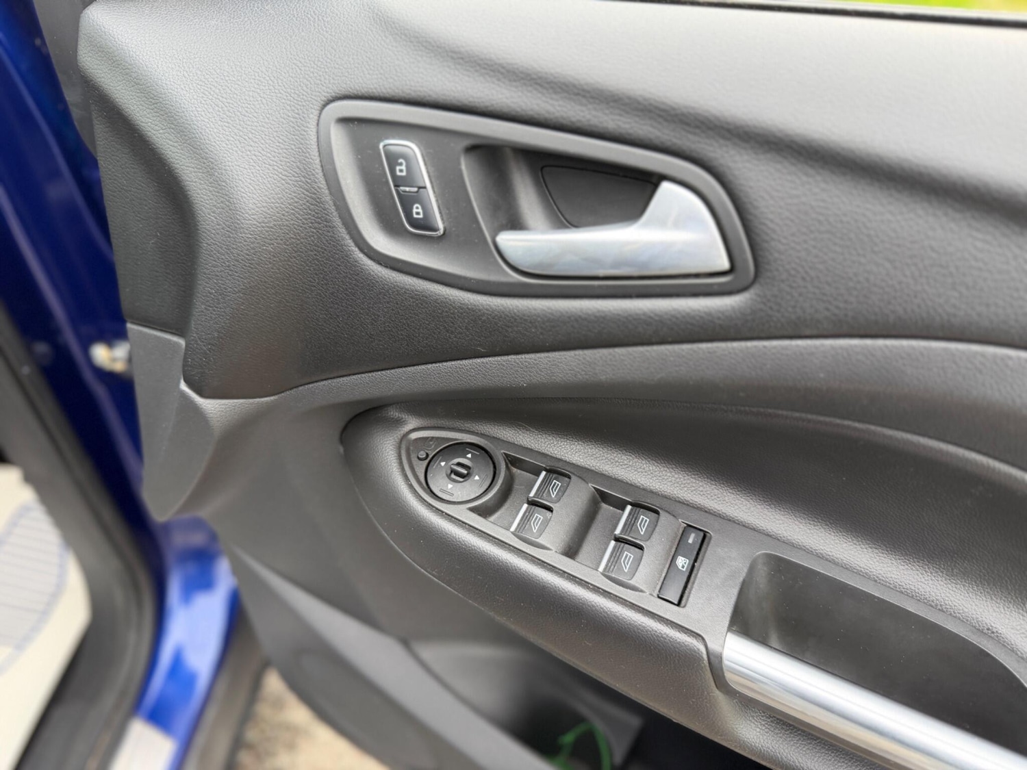 Used Ford Kuga 2015 for sale - 77737457: Photo 32