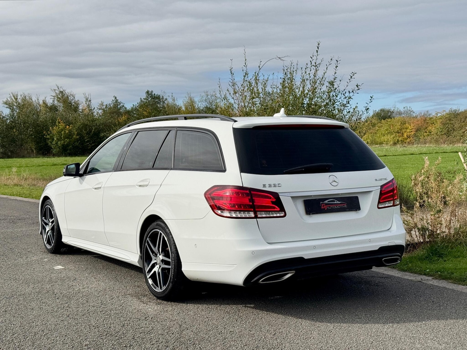 Used Mercedes-Benz E Class 2015 for sale - 76190091: Photo 10