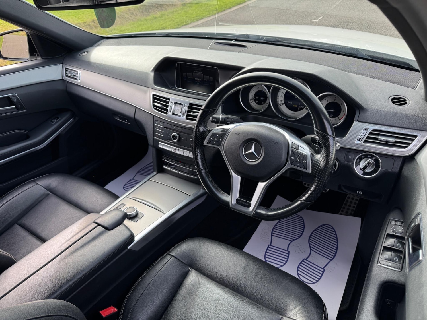 Used Mercedes-Benz E Class 2015 for sale - 76190091: Photo 2