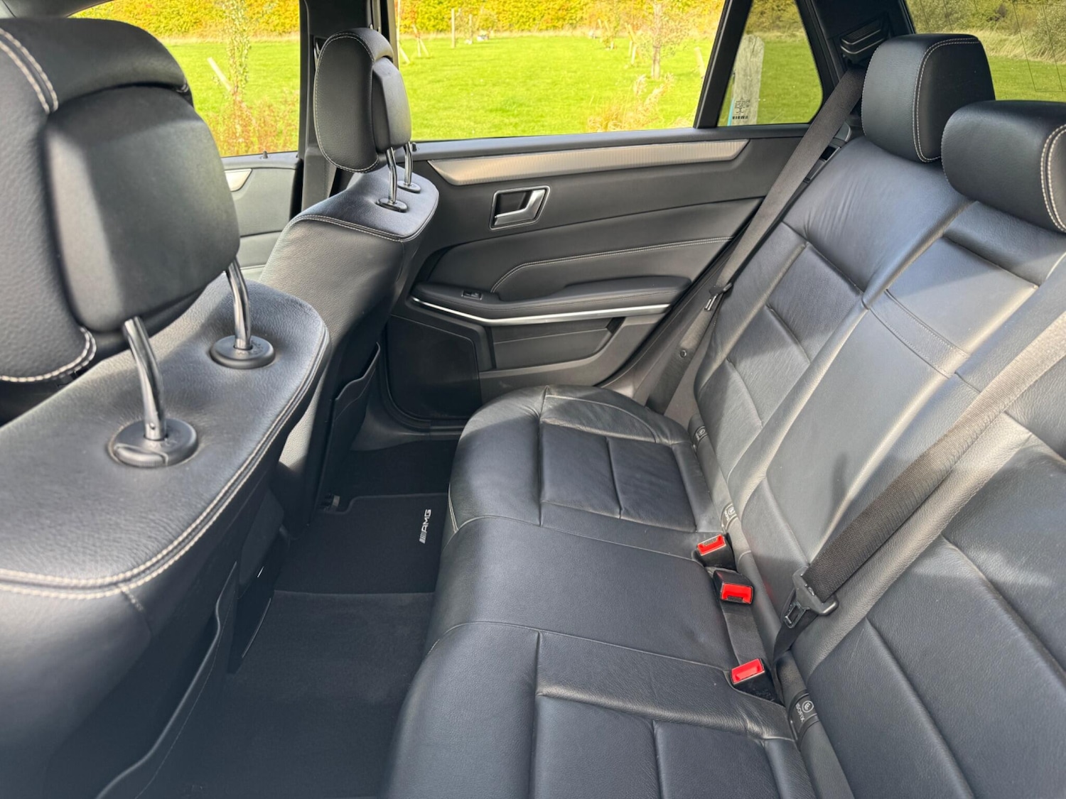 Used Mercedes-Benz E Class 2015 for sale - 76190091: Photo 38