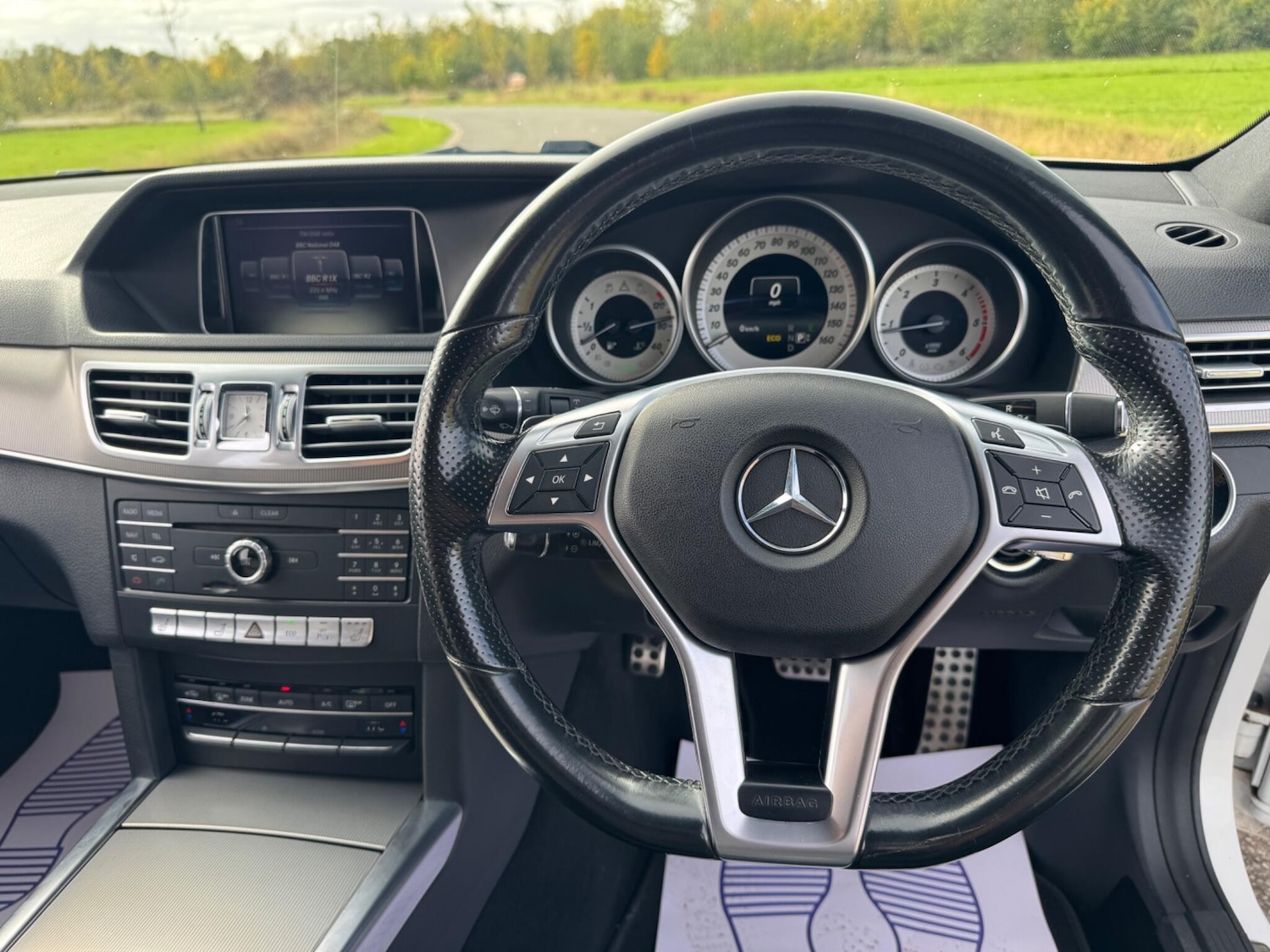 Used Mercedes-Benz E Class 2015 for sale - 76190091: Photo 48