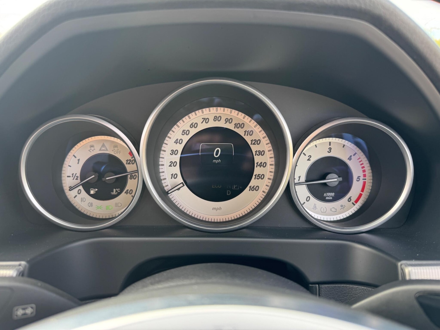 Used Mercedes-Benz E Class 2015 for sale - 76190091: Photo 52