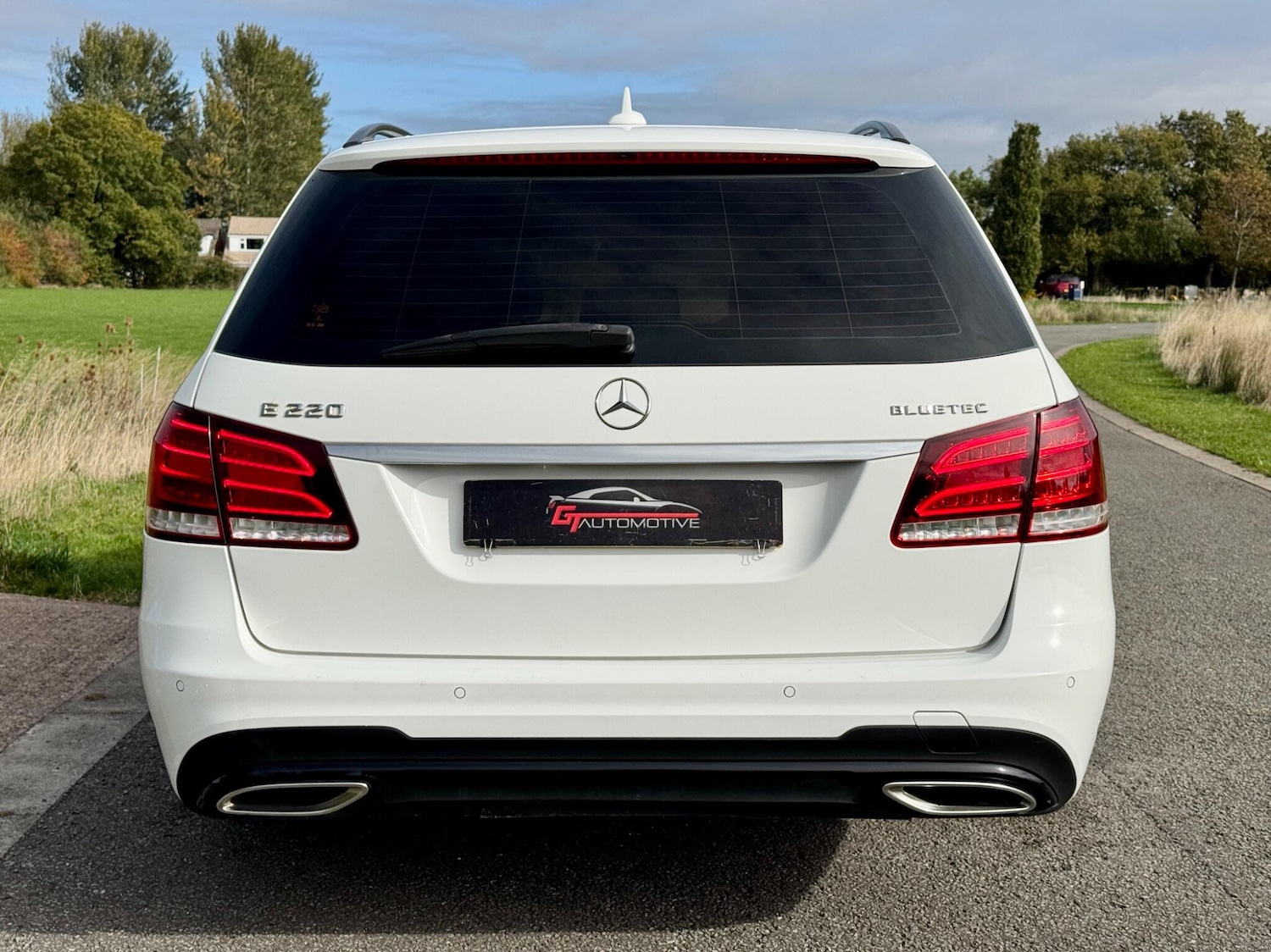 Used Mercedes-Benz E Class 2015 for sale - 76190091: Photo 9
