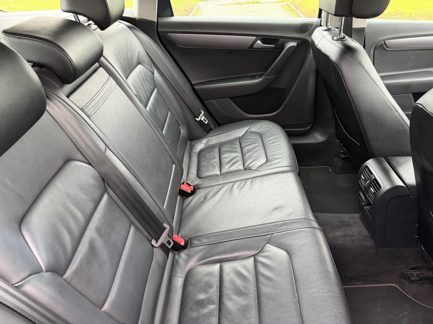 Used Volkswagen Passat 2014 for sale - 77305879: Photo 32