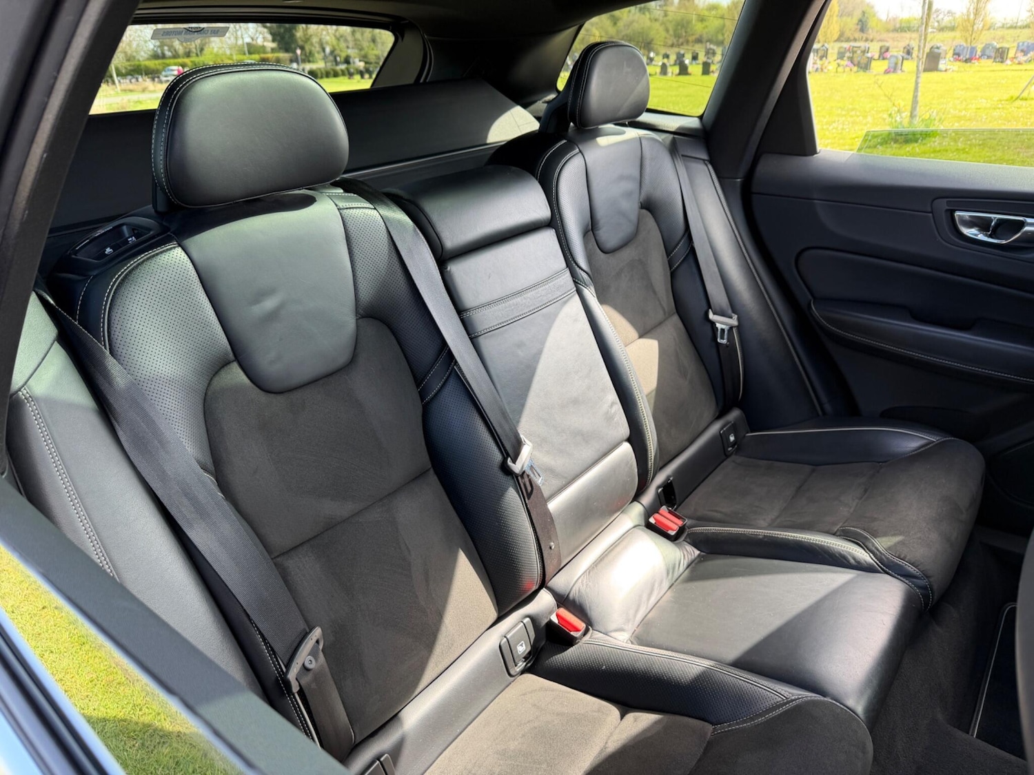 Used Volvo XC60 2017 for sale - 78157211: Photo 37