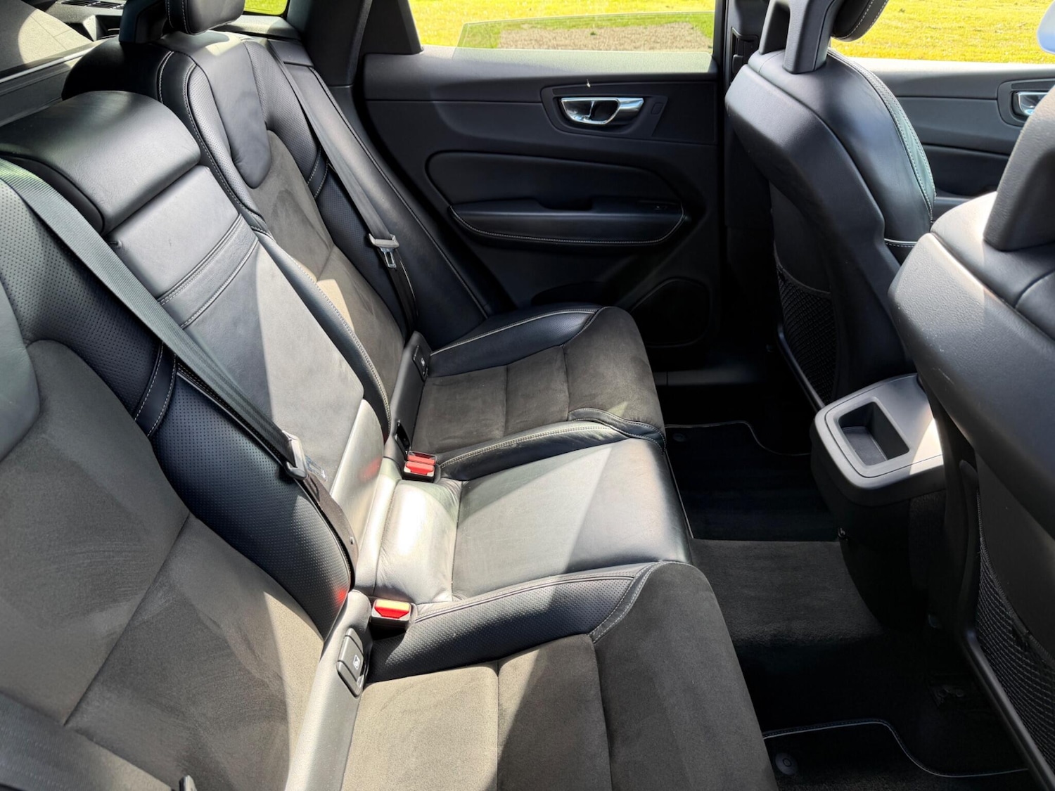 Used Volvo XC60 2017 for sale - 78157211: Photo 38