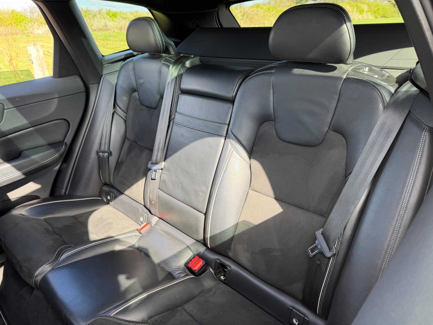 Used Volvo XC60 2017 for sale - 78157211: Photo 42