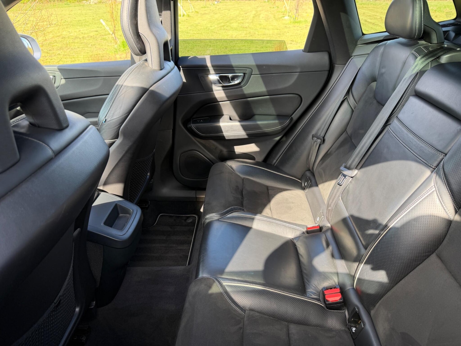 Used Volvo XC60 2017 for sale - 78157211: Photo 43