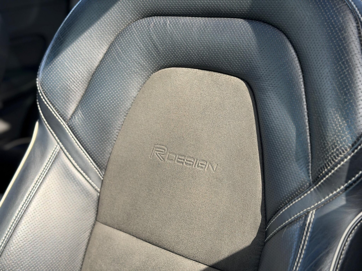 Used Volvo XC60 2017 for sale - 78157211: Photo 49