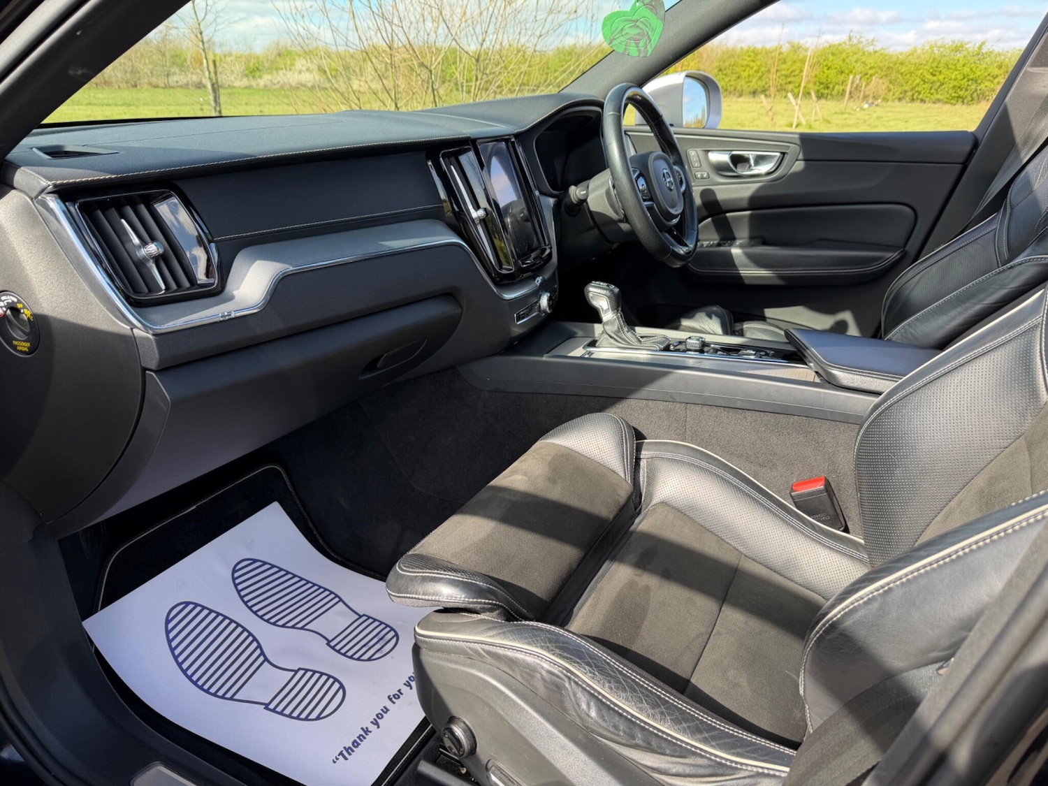 Used Volvo XC60 2017 for sale - 78157211: Photo 51