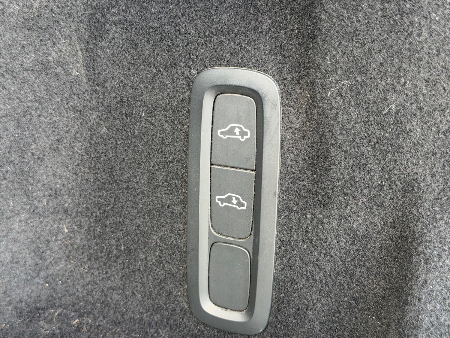 Used Volvo XC60 2017 for sale - 78157211: Photo 56