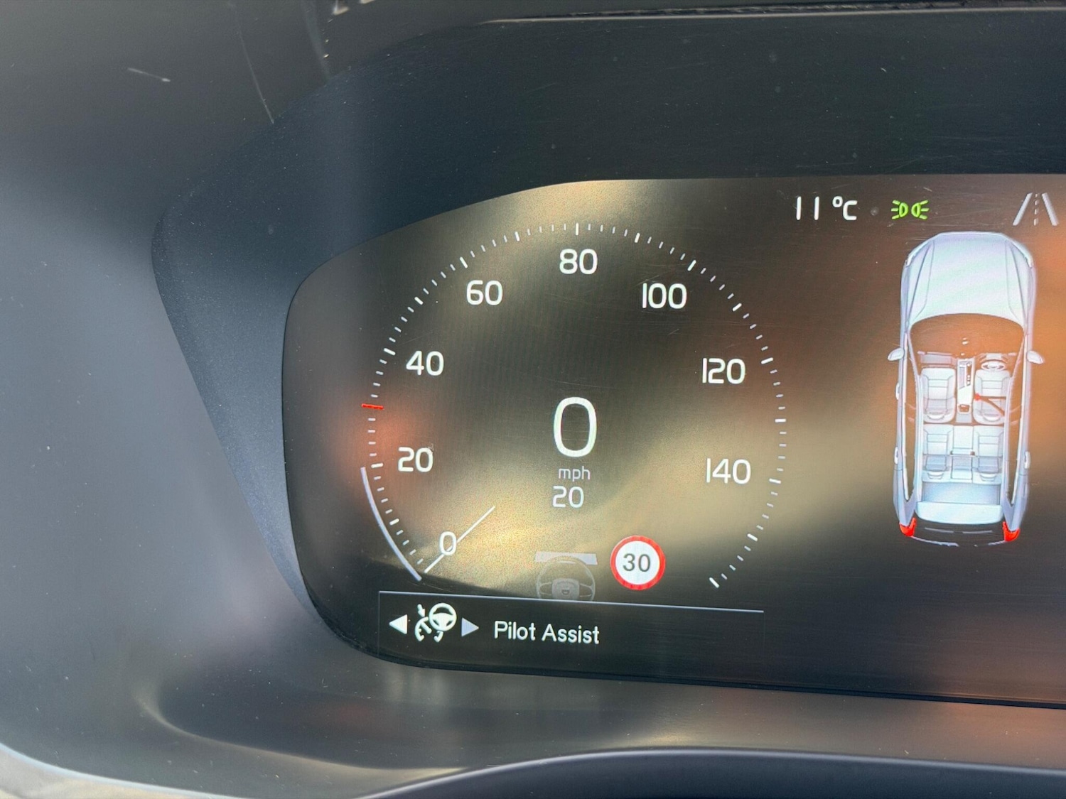 Used Volvo XC60 2017 for sale - 78157211: Photo 81