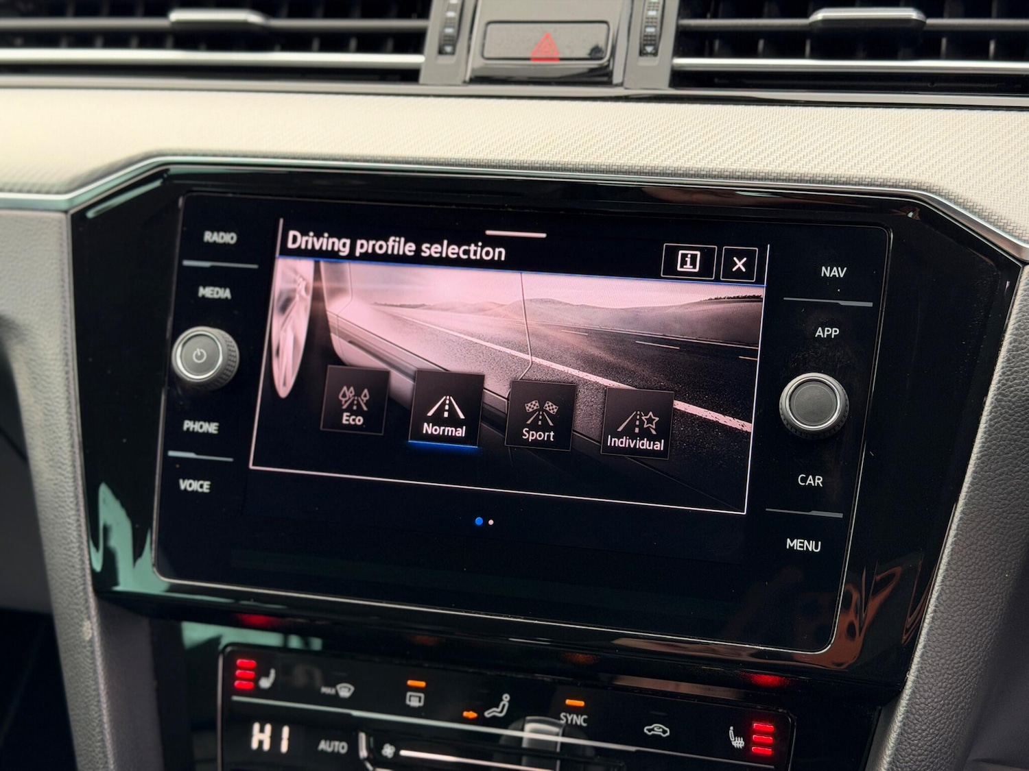 Used Volkswagen Passat 2021 for sale - 77454744: Photo 80