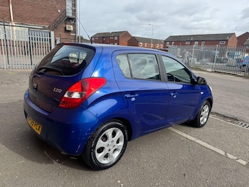 Used Hyundai i20 2009 for sale - 76179770: Photo