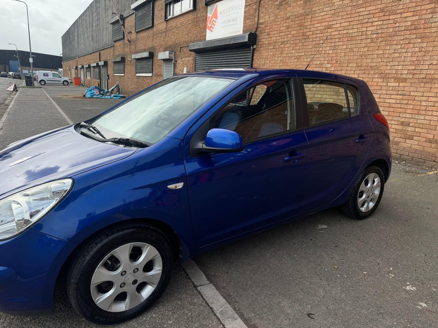 Used Hyundai i20 2009 for sale - 76179770: Photo 9